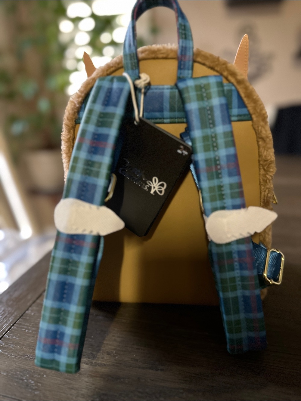 Loungefly Busch Gardens Exclusive Highland Cow - Picture 3 of 4